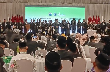 Kukuhkan Pengurus MUI DKI, KH Anwar Iskandar Ingatkan Tiga Tanggung Jawab